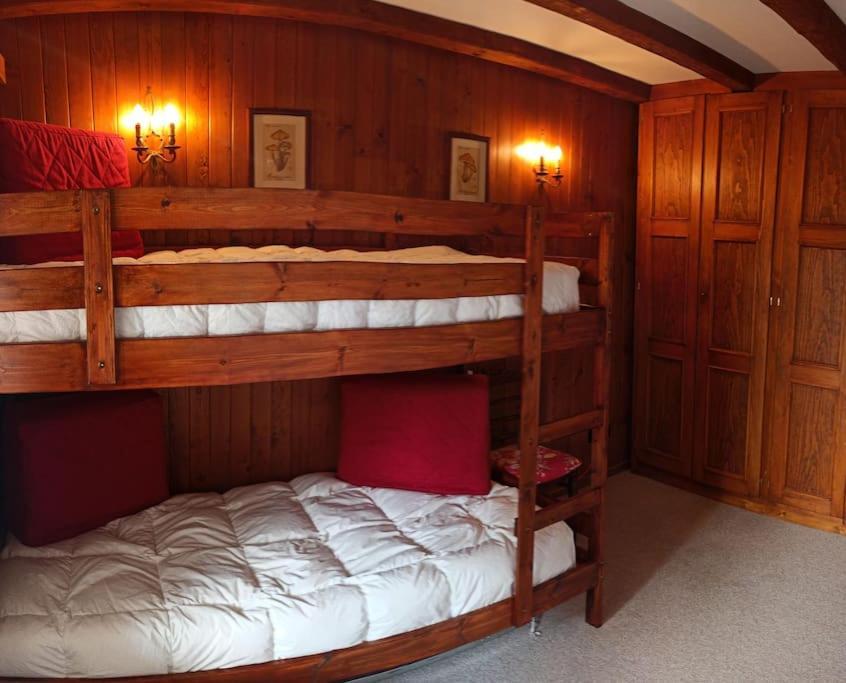 Cozy Apartment In The Heart Of The Alps 代堡 外观 照片
