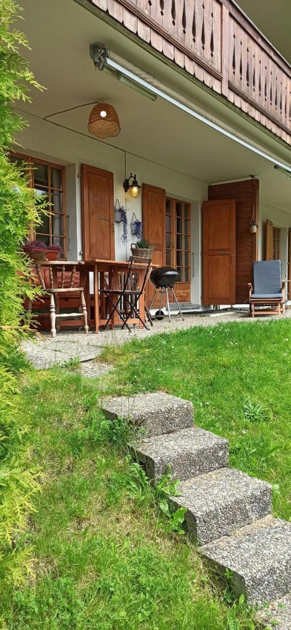 Cozy Apartment In The Heart Of The Alps 代堡 外观 照片