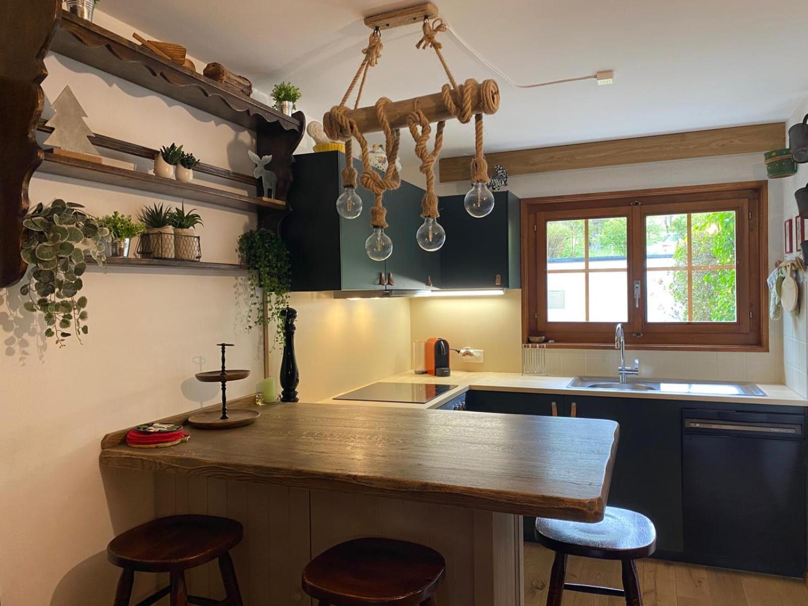 Cozy Apartment In The Heart Of The Alps 代堡 外观 照片