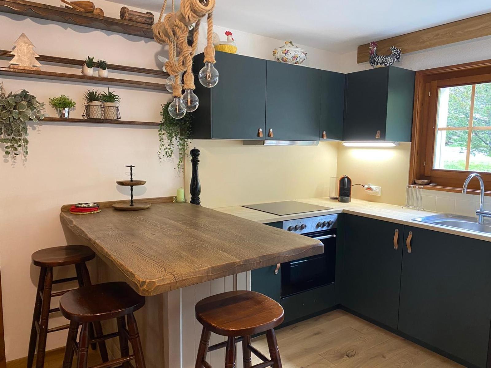 Cozy Apartment In The Heart Of The Alps 代堡 外观 照片